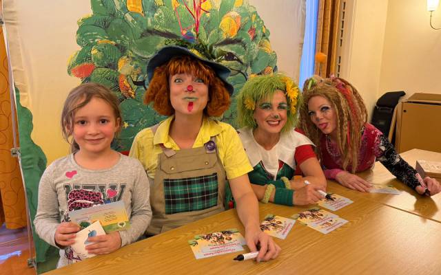 Kind mit Darsteller Traumzauberbaum 