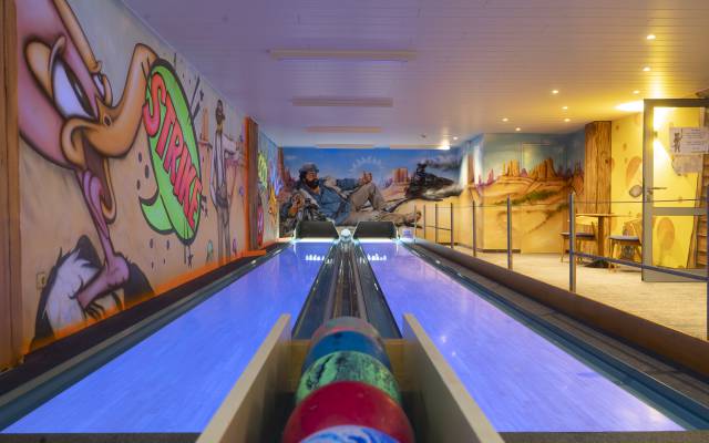 Hotel Am Bühl bowling alley