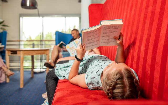 Hotel am Bühl Bibliothek Familie